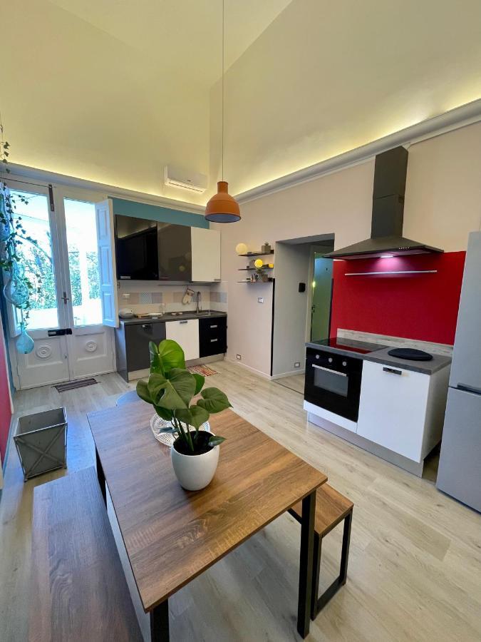 4 Balconi Rooms Paladini B&B E Appartamenti Lecce Eksteriør bilde