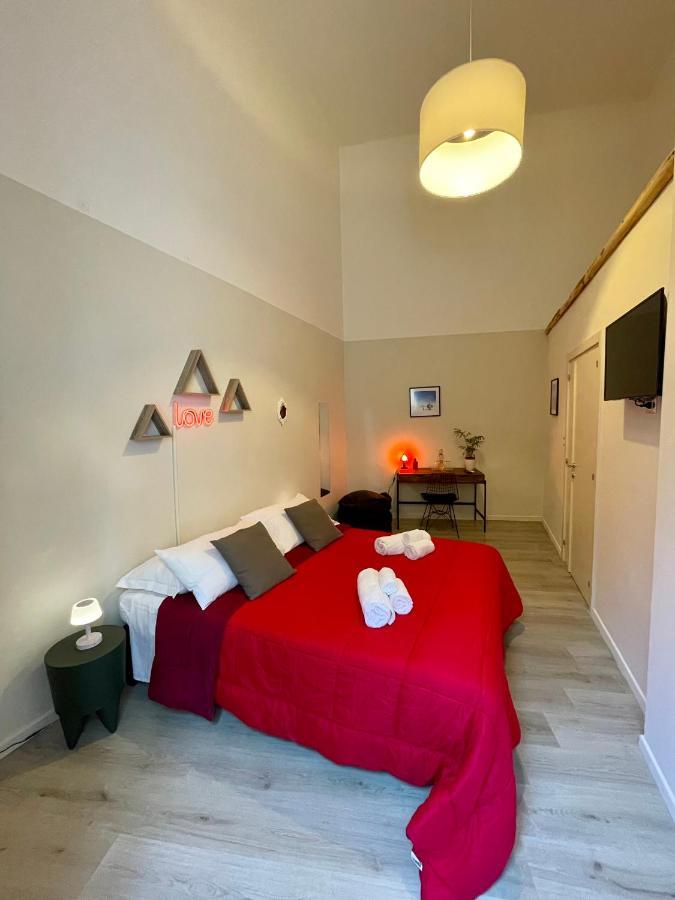 4 Balconi Rooms Paladini B&B E Appartamenti Lecce Eksteriør bilde