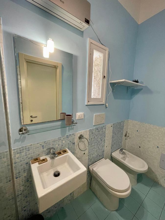 4 Balconi Rooms Paladini B&B E Appartamenti Lecce Eksteriør bilde