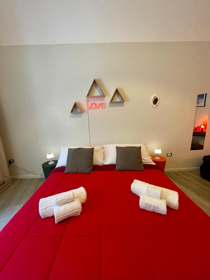 4 Balconi Rooms Paladini B&B E Appartamenti Lecce Eksteriør bilde