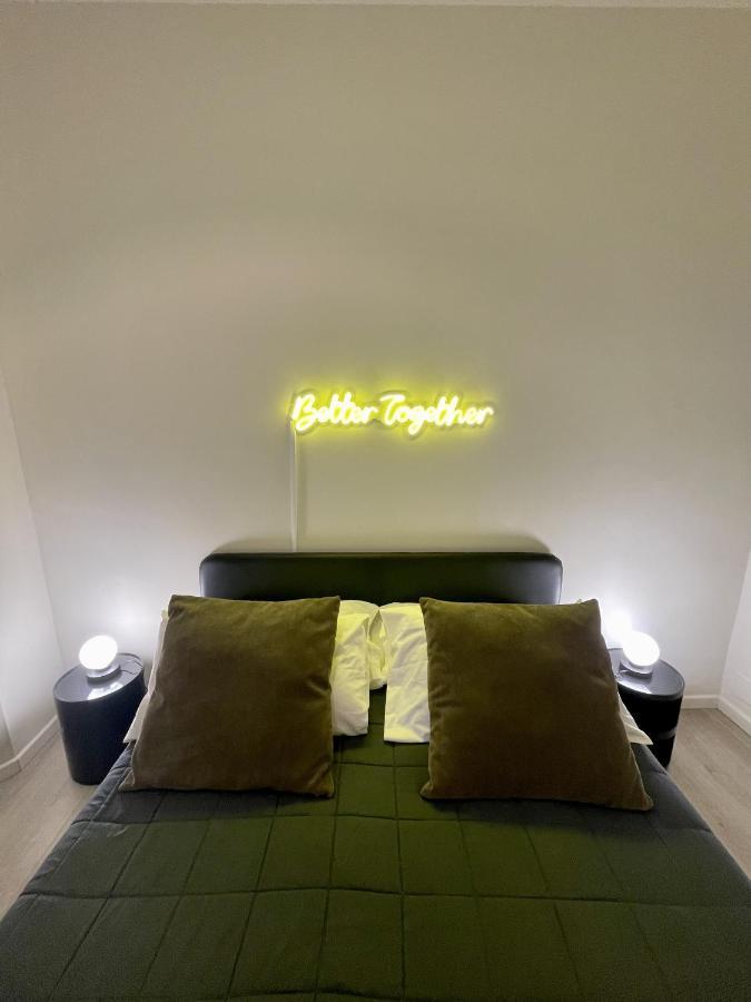 4 Balconi Rooms Paladini B&B E Appartamenti Lecce Eksteriør bilde
