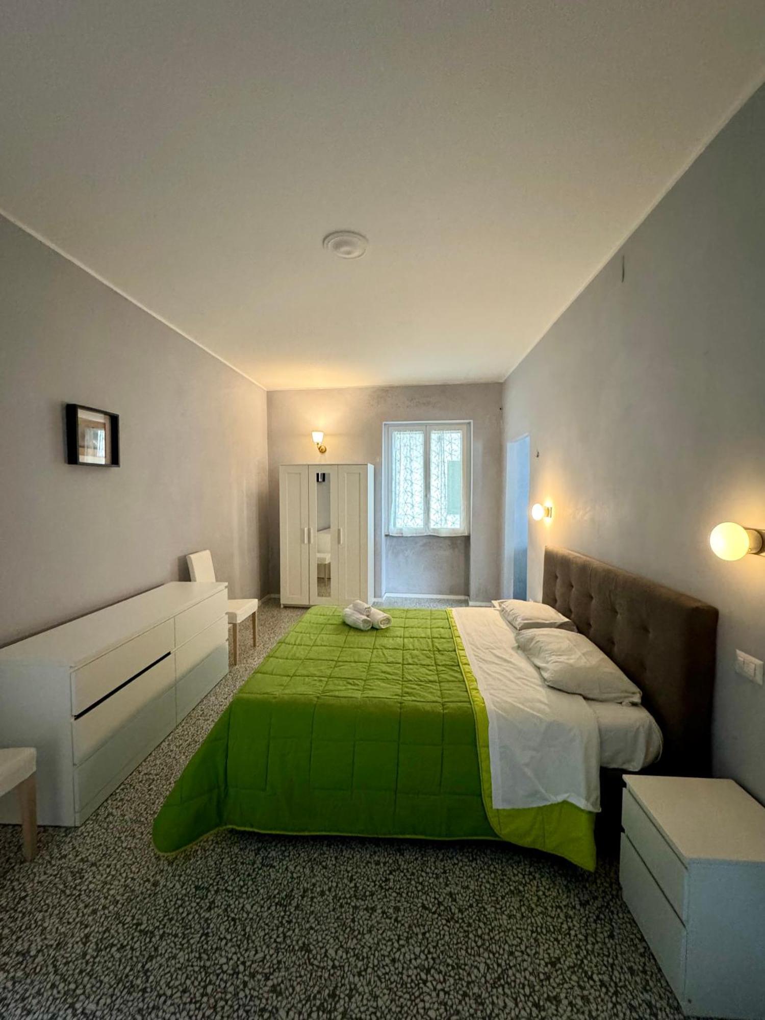 4 Balconi Rooms Paladini B&B E Appartamenti Lecce Eksteriør bilde